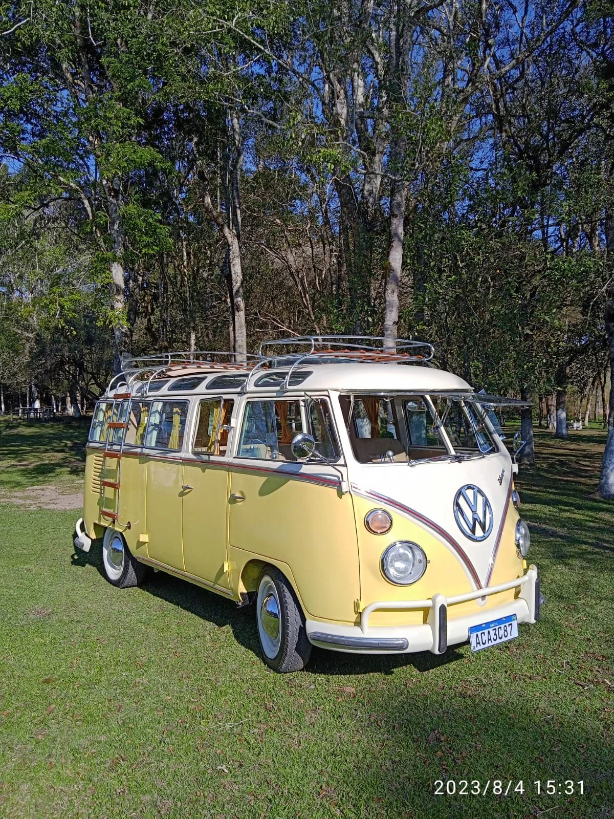 VW T1 splitwindow bus camper van 1974 — Brazilian Classic Cars